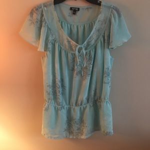 Apt 9 floral blouse